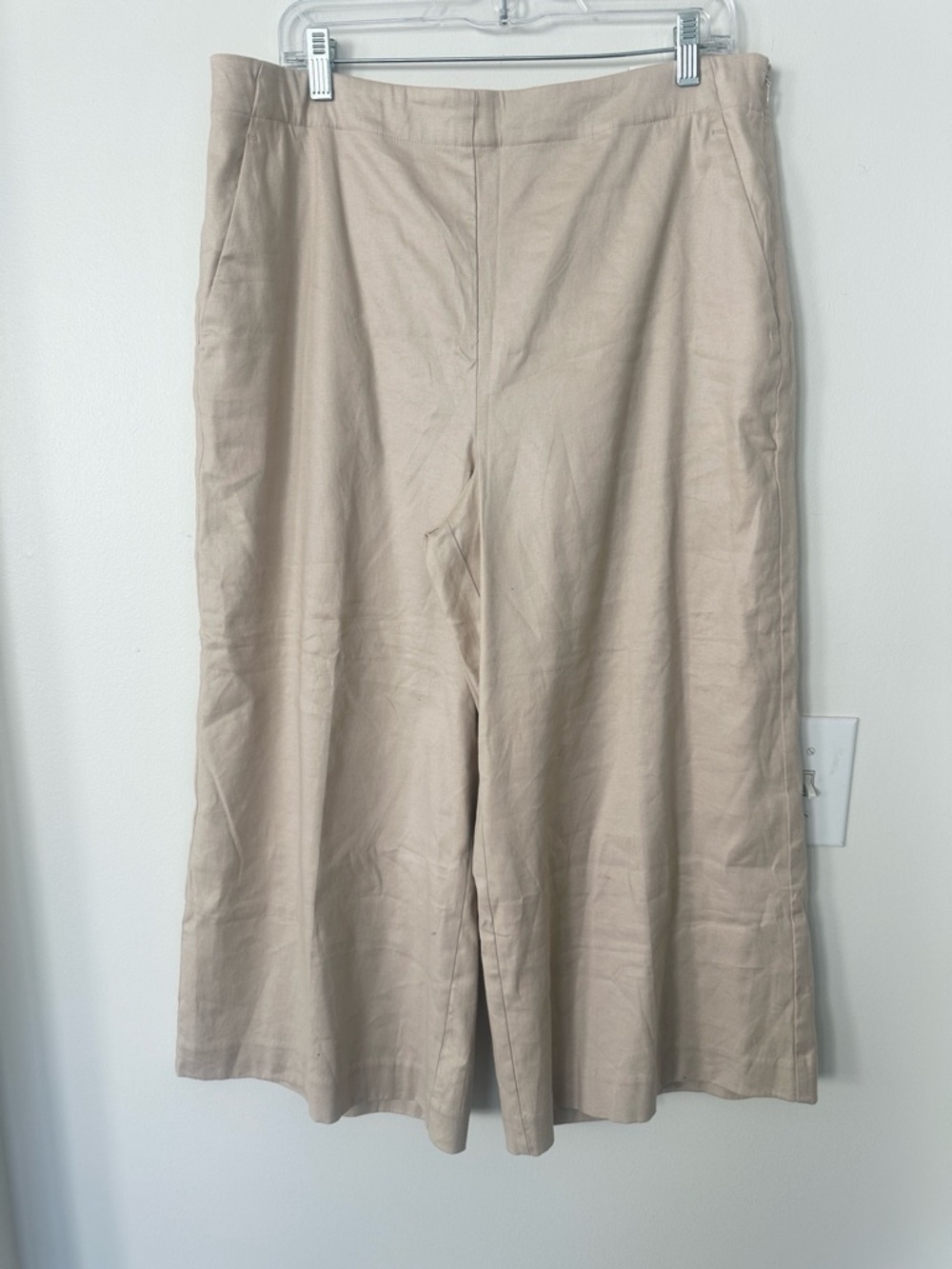 Ann Taylor Khacki High Rise Cropped Pants 14